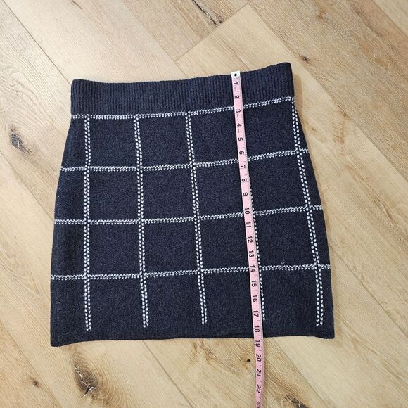 Sweater Skirt Womens Large Blue White Check Mini Knit Stretch Layer Cozy Potter - Picture 4 of 8